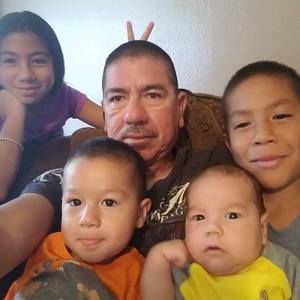 Meet your Posher, Julio